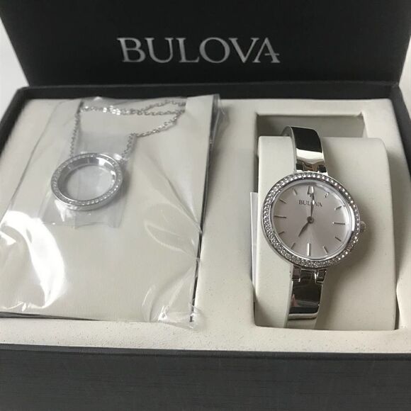 Bulova ladies Steel Watch and Halo NWT - Picture 2 of 8